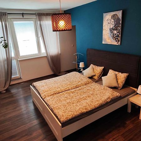 Apartman Dominika Apartment Rovinka Exterior photo